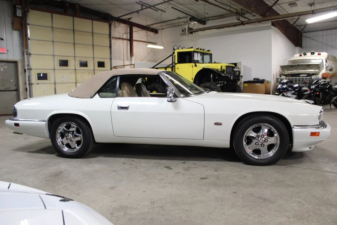 1995 Jaguar XJS - Image 7 of 21
