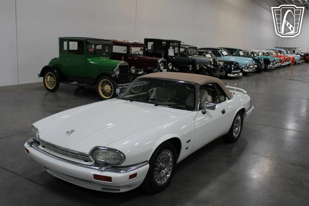 1995 Jaguar XJS - Image 8 of 12