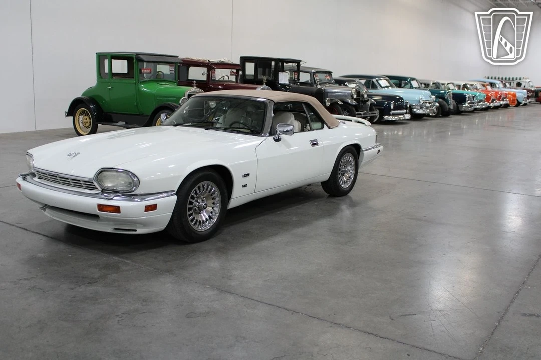 1995 Jaguar XJS - Image 5 of 12
