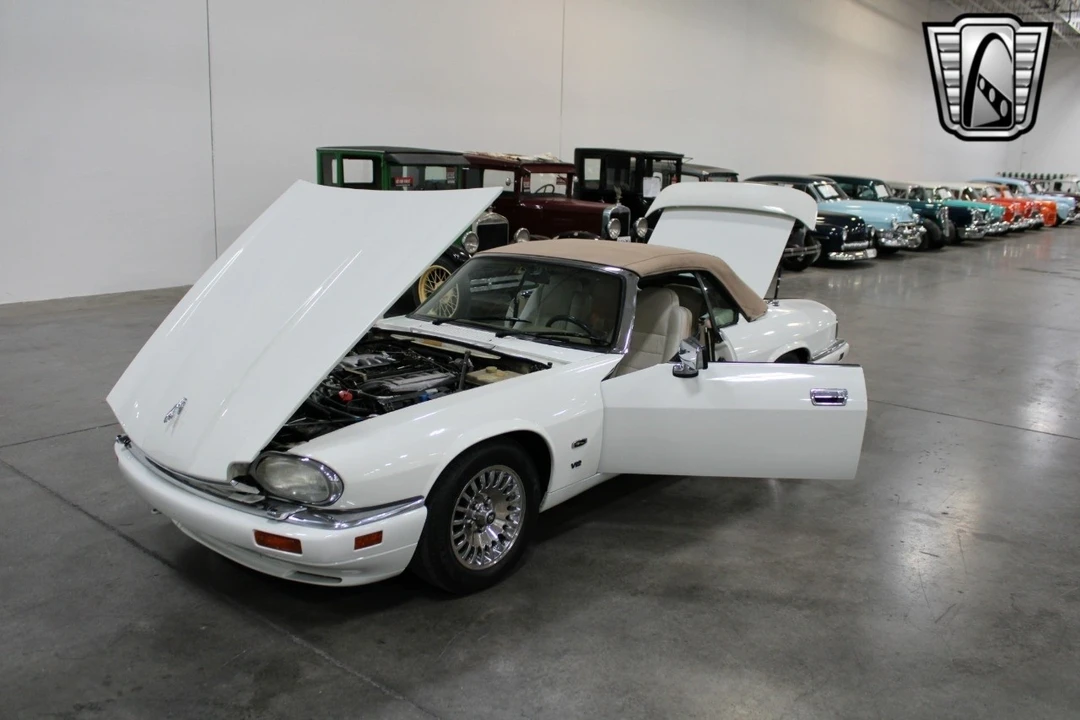 1995 Jaguar XJS - Image 8 of 12