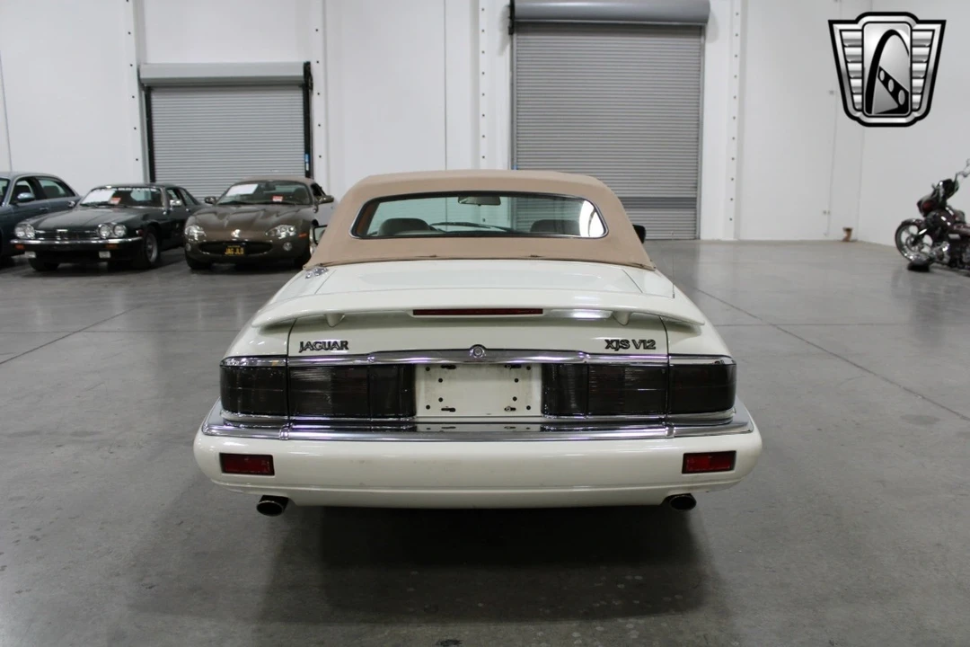 1995 Jaguar XJS - Image 5 of 12