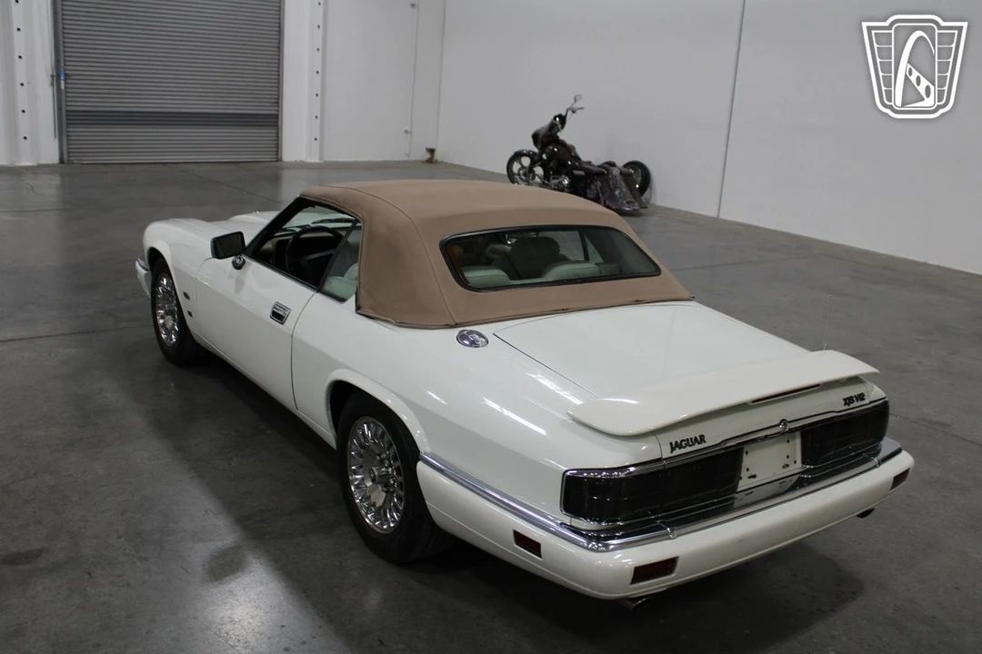 1995 Jaguar XJS - Image 10 of 12
