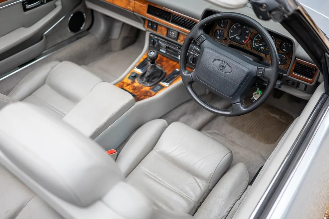 1995 Jaguar XJS Facelift AJ-16 - Image 30 of 30