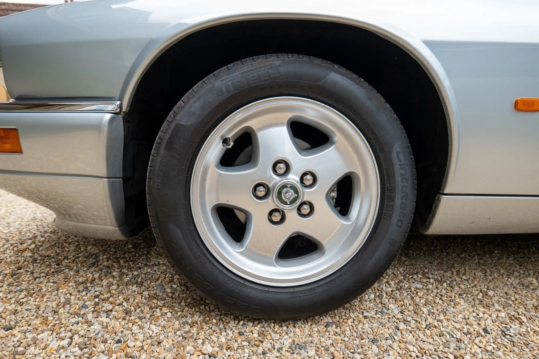 1995 Jaguar XJS Facelift AJ-16 - Image 25 of 30
