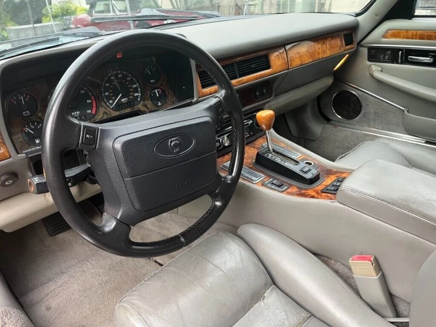 1995 Jaguar XJS Convertible - Image 13 of 18