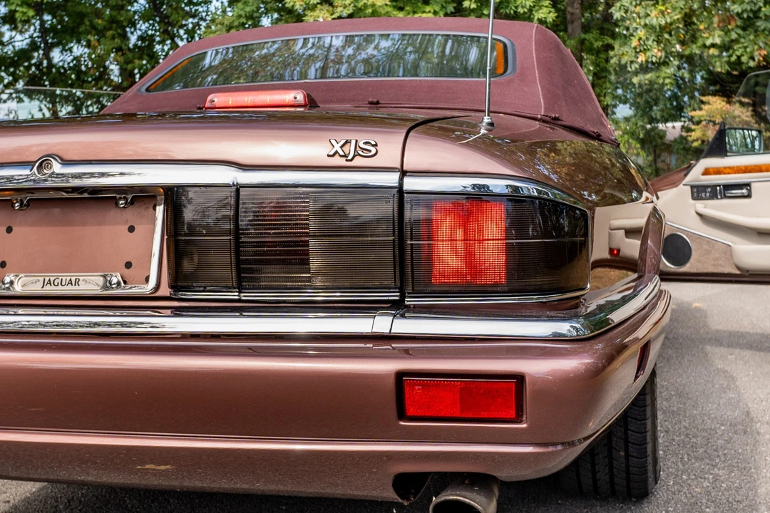 1995 Jaguar XJS Convertible - Image 28 of 31