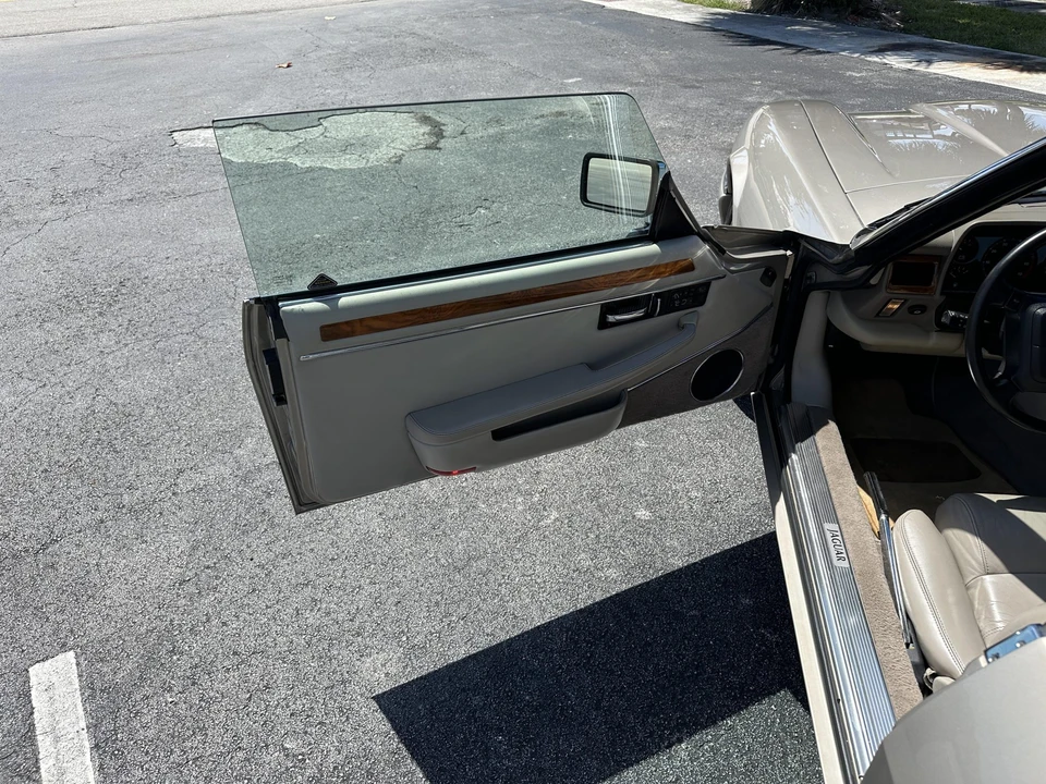 1995 Jaguar XJS Convertible - Image 24 of 31
