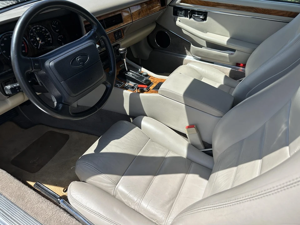 1995 Jaguar XJS Convertible - Image 27 of 31