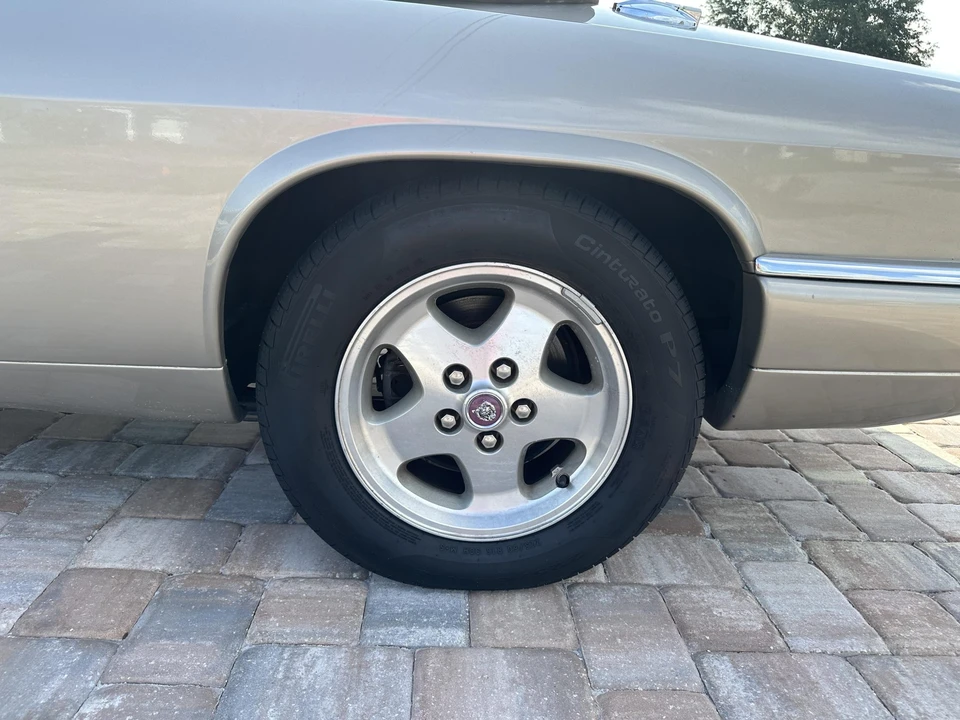 1995 Jaguar XJS Convertible - Image 16 of 31