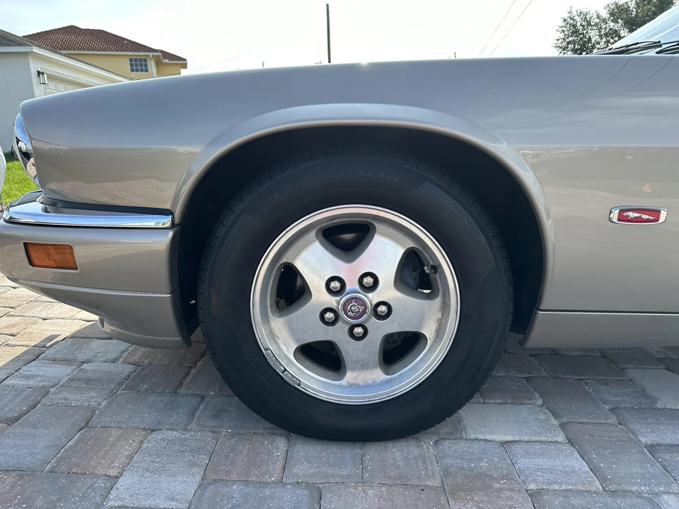 1995 Jaguar XJS Convertible - Image 15 of 31