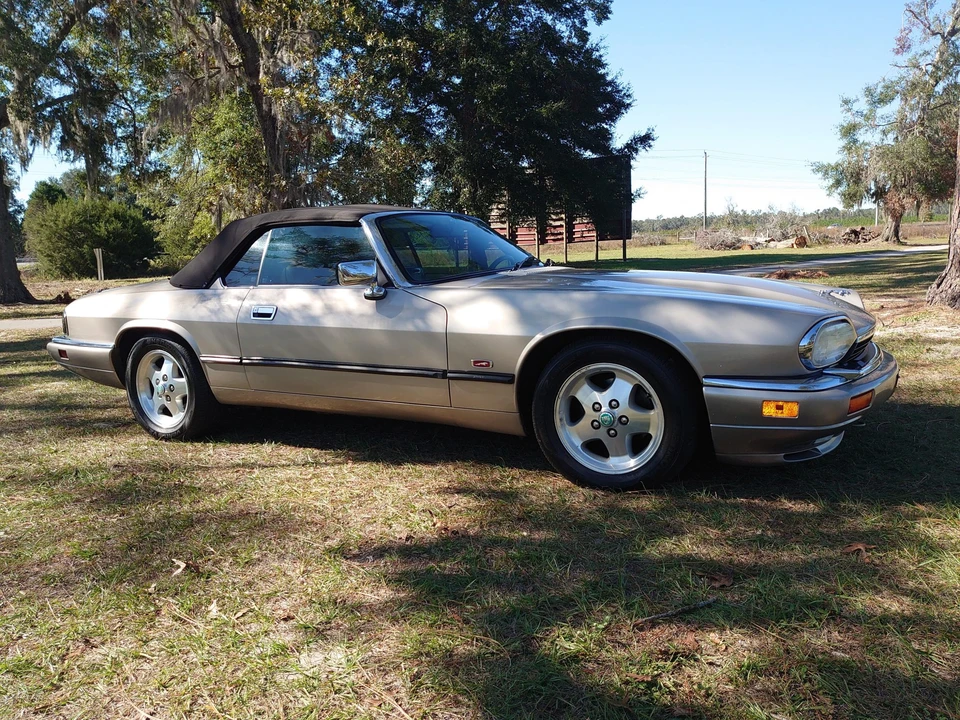1995 Jaguar XJS Convertible - Image 16 of 31