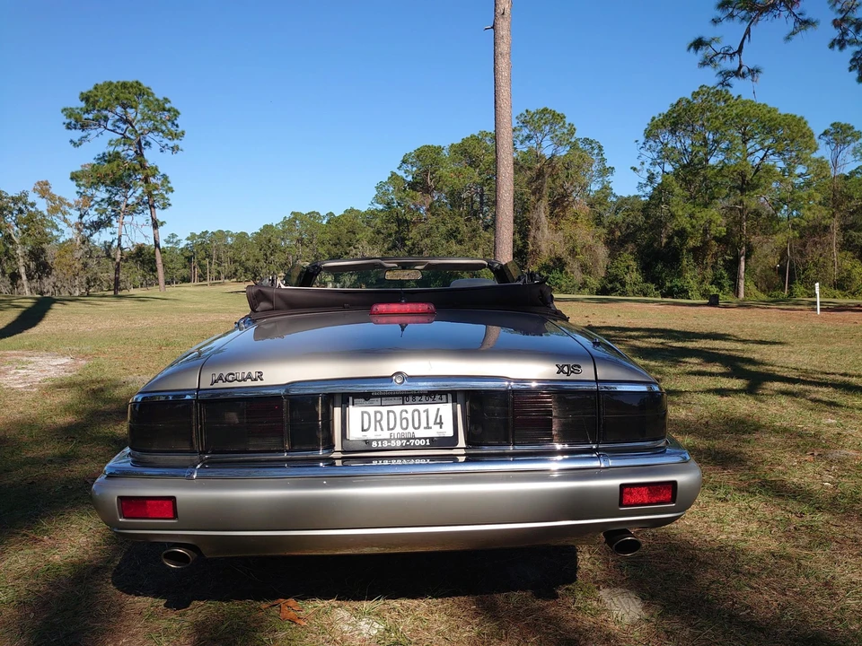 1995 Jaguar XJS Convertible - Image 10 of 31