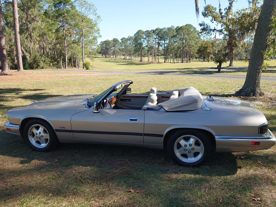 1995 Jaguar XJS Convertible - Image 8 of 31