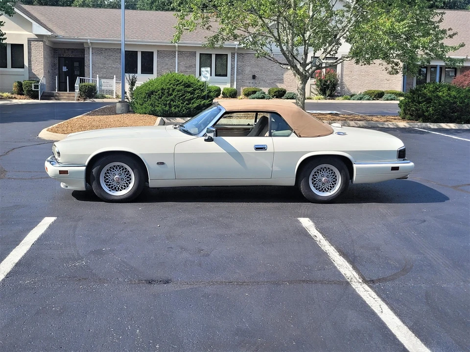 1995 Jaguar XJS Convertible - Image 18 of 31