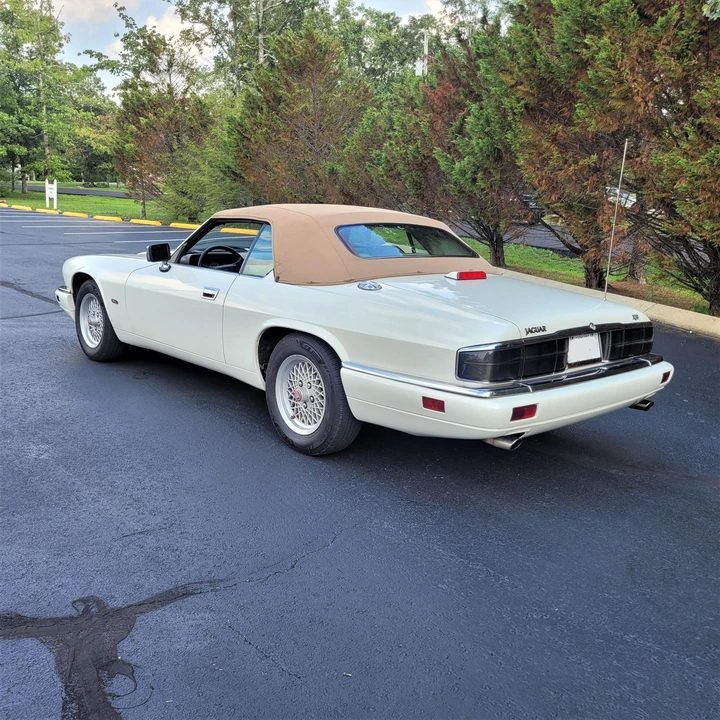 1995 Jaguar XJS Convertible - Image 19 of 31
