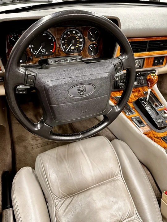 1995 Jaguar XJS Convertible - Image 25 of 31