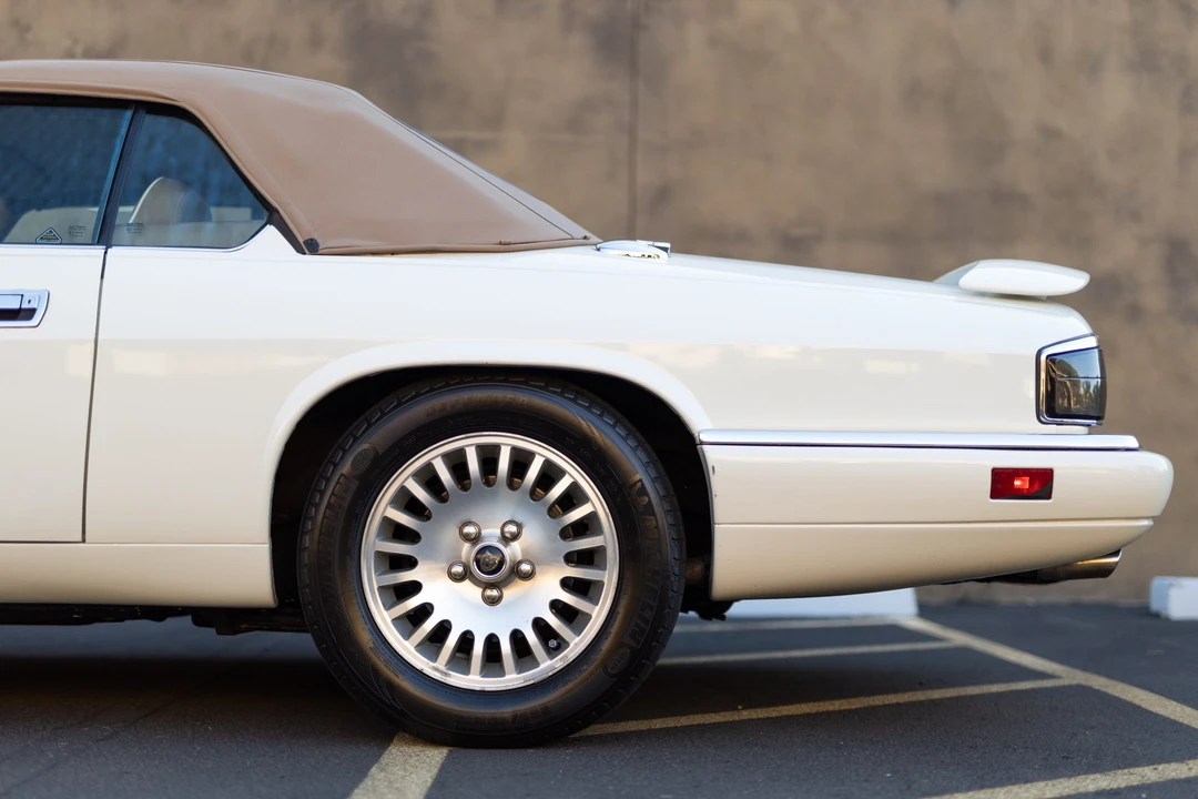 1995 Jaguar XJS Facelift V12 - Image 24 of 31