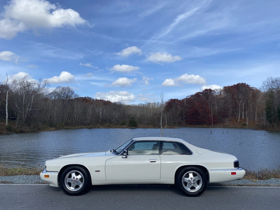 1995 Jaguar XJS - Image 8 of 31