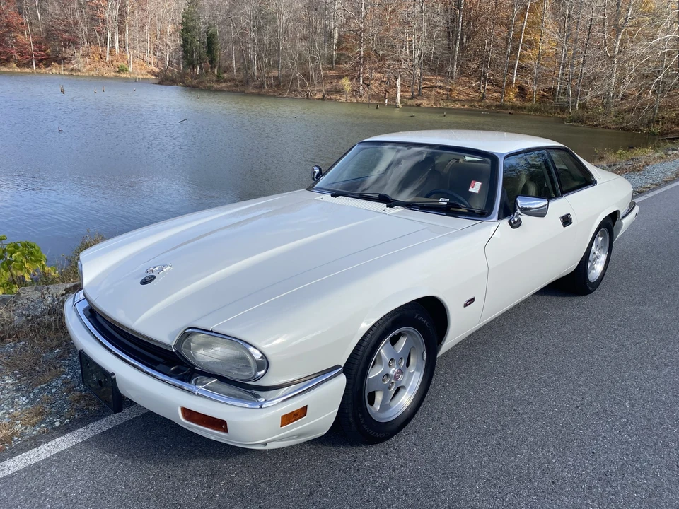 1995 Jaguar XJS - Image 3 of 31