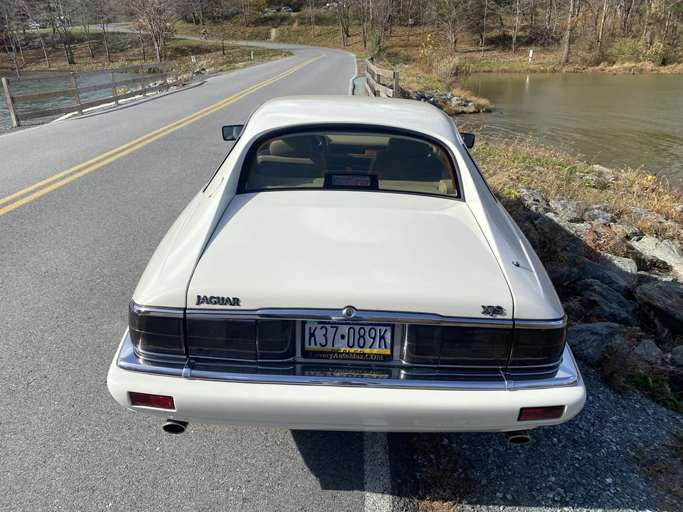 1995 Jaguar XJS - Image 16 of 31