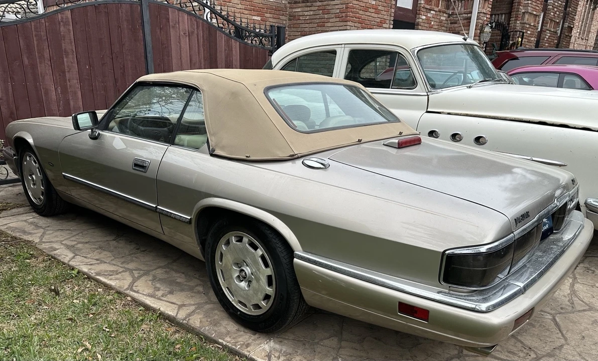 1995 Jaguar XJS - Image 17 of 31