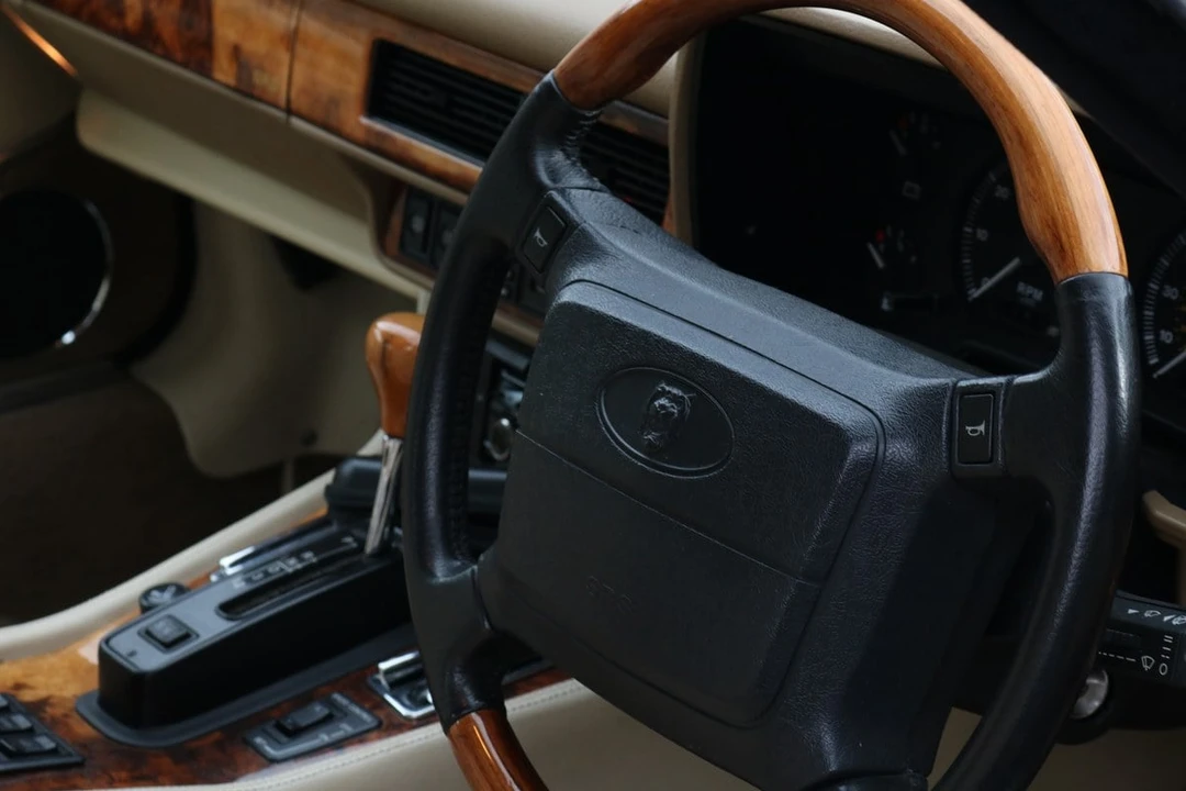 1995 Jaguar XJS Facelift AJ-16 - Image 24 of 30