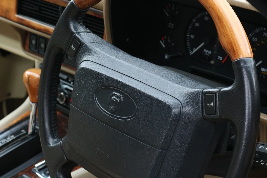 1995 Jaguar XJS Facelift AJ-16 - Image 25 of 30