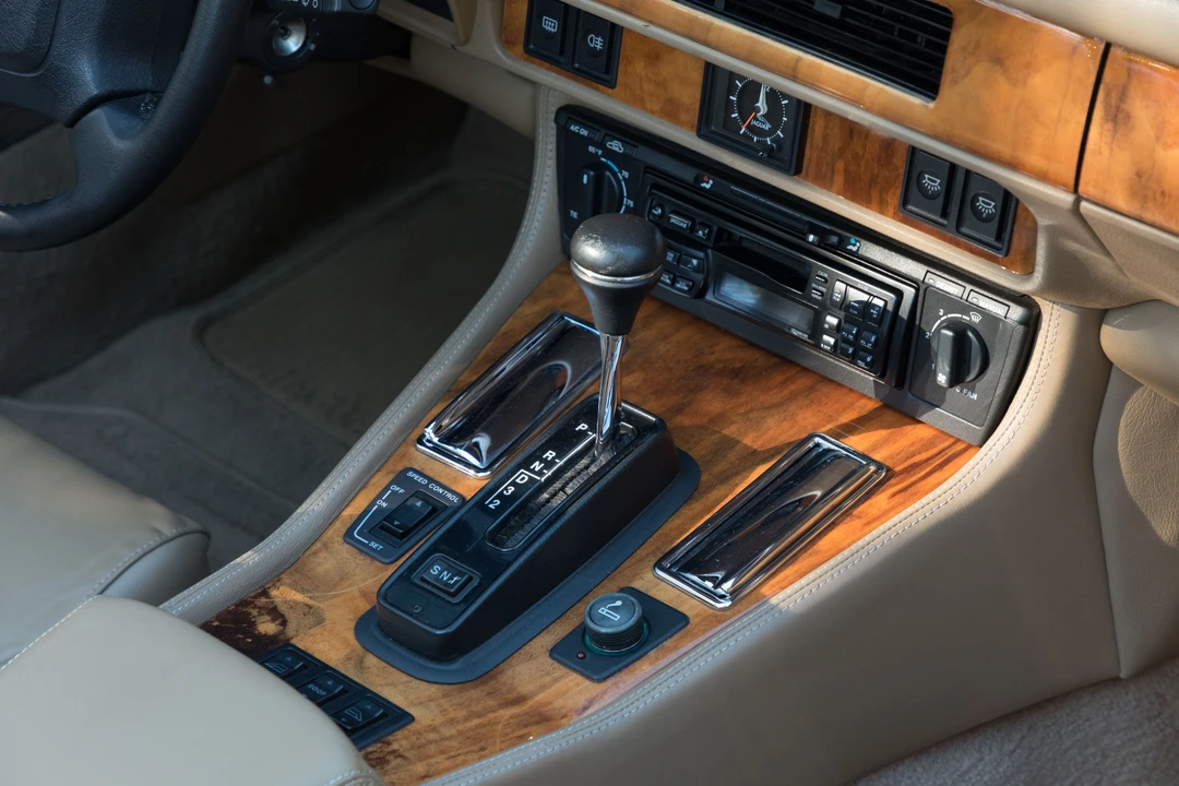 1995 Jaguar XJS Facelift AJ-16 - Image 19 of 31