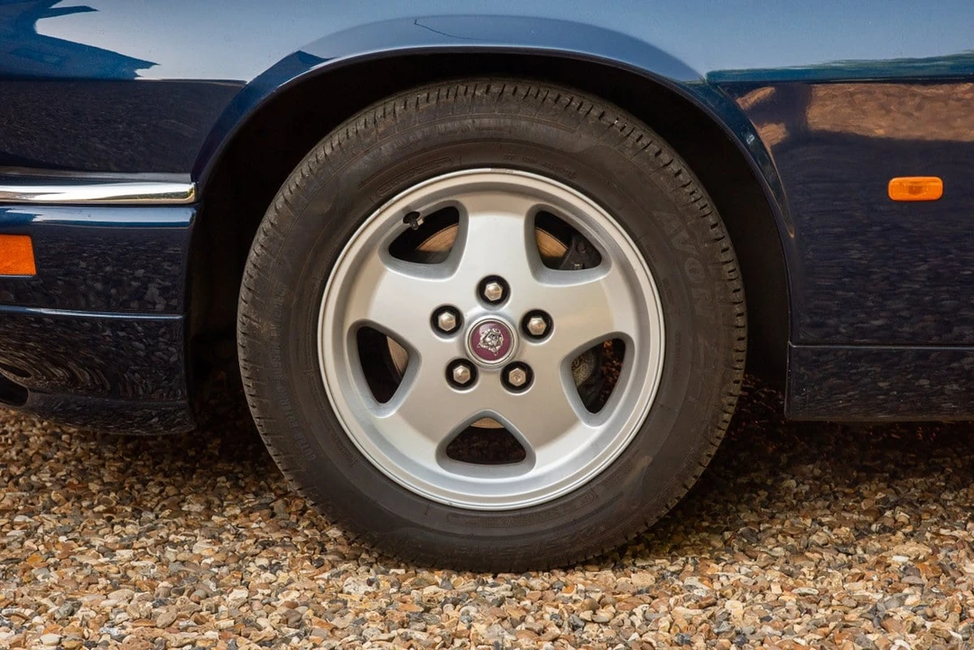 1995 Jaguar XJS Facelift AJ-16 - Image 19 of 30