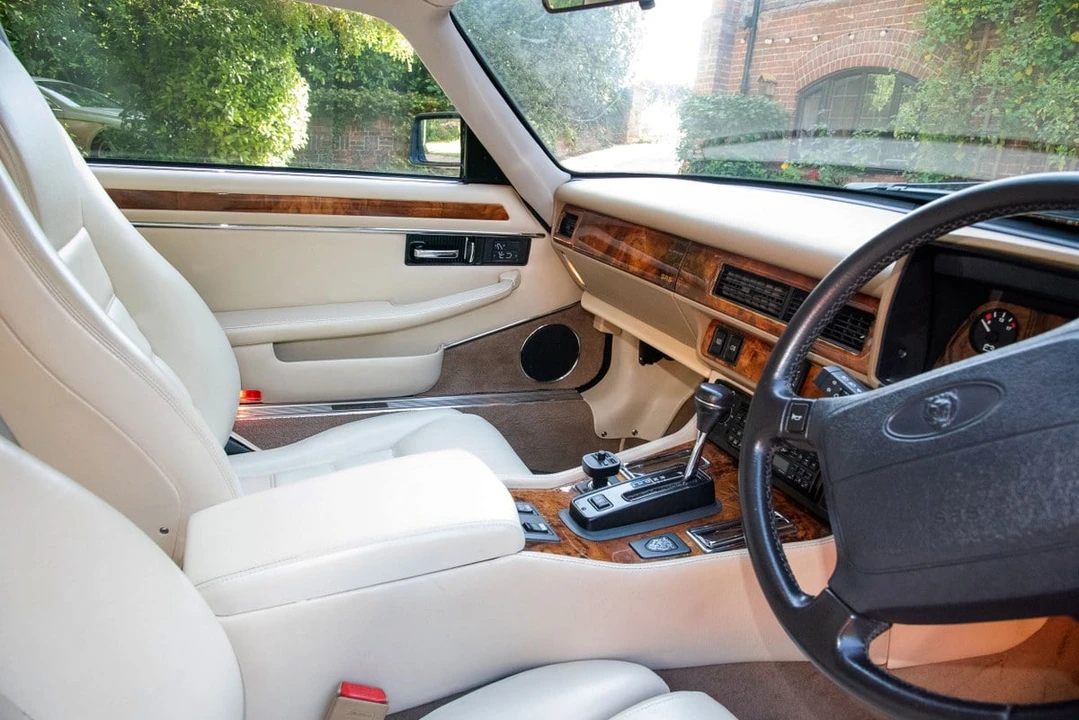 1995 Jaguar XJS Facelift AJ-16 - Image 25 of 30
