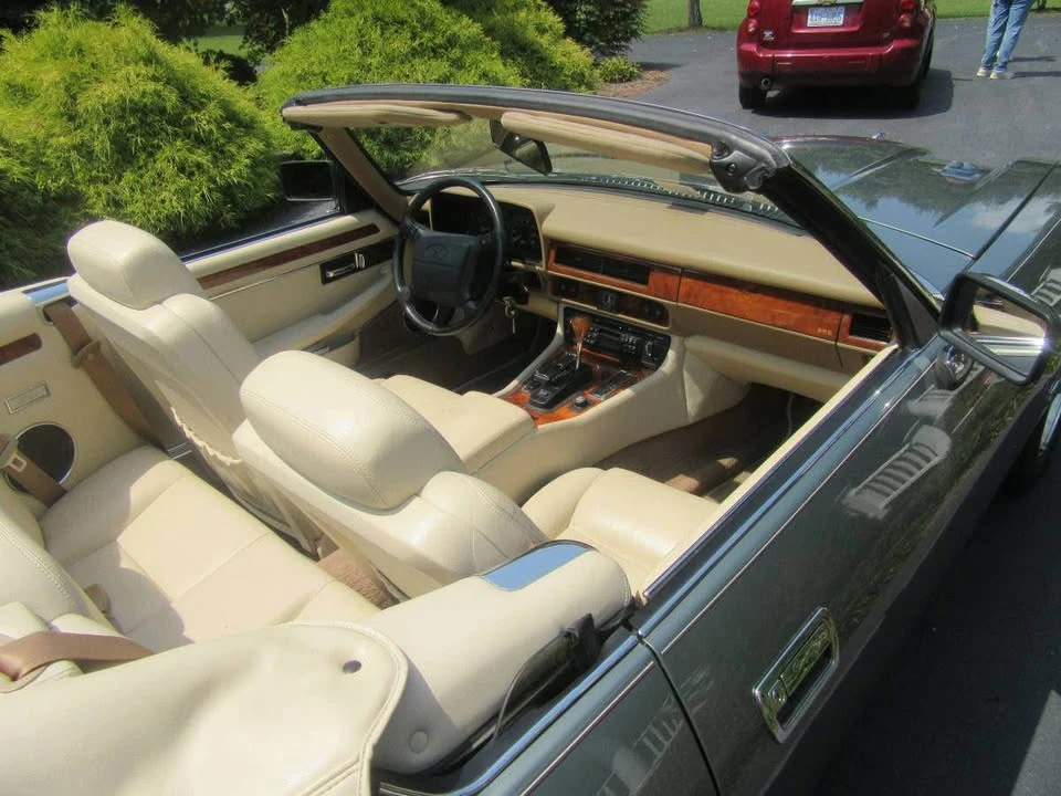1995 Jaguar XJS - Image 3 of 3