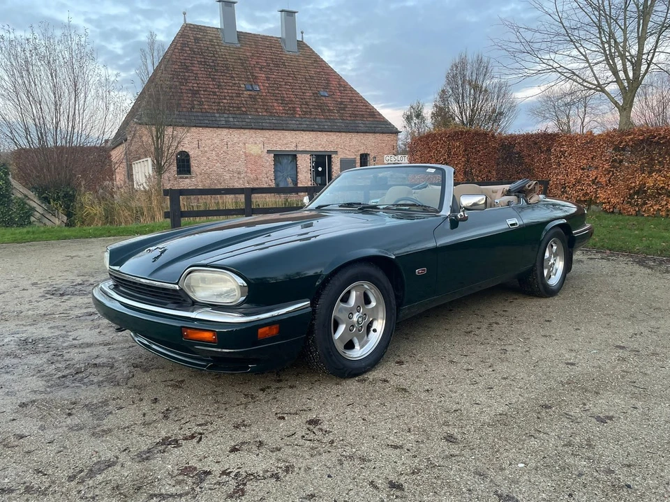 1995 Jaguar XJS Convertible - Image 2 of 30