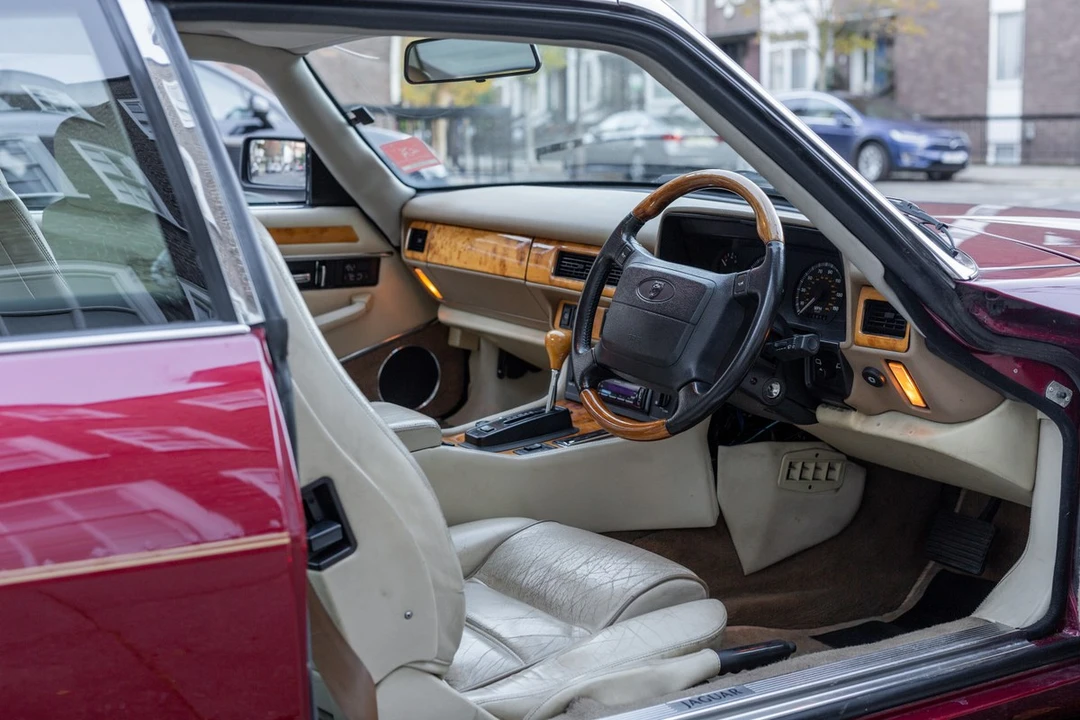 1995 Jaguar XJS Facelift AJ-16 - Image 25 of 30