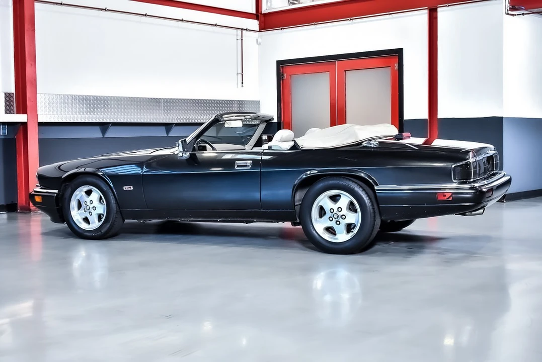 1995 Jaguar XJS Convertible - Image 19 of 30