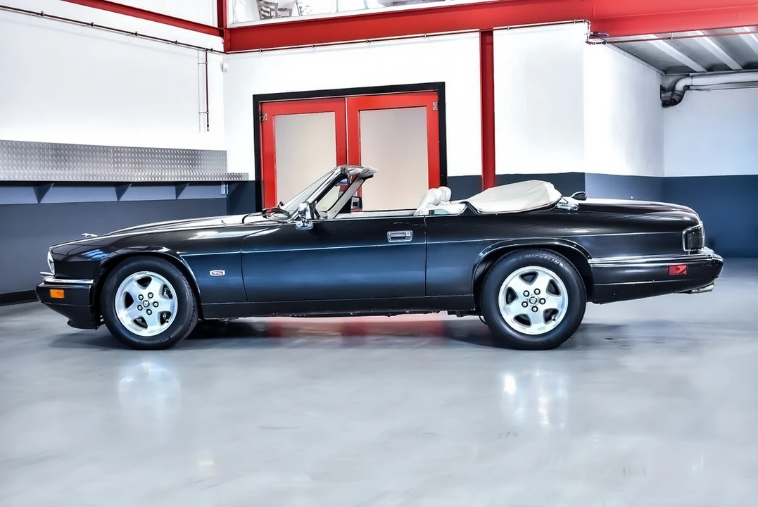 1995 Jaguar XJS Convertible - Image 21 of 30