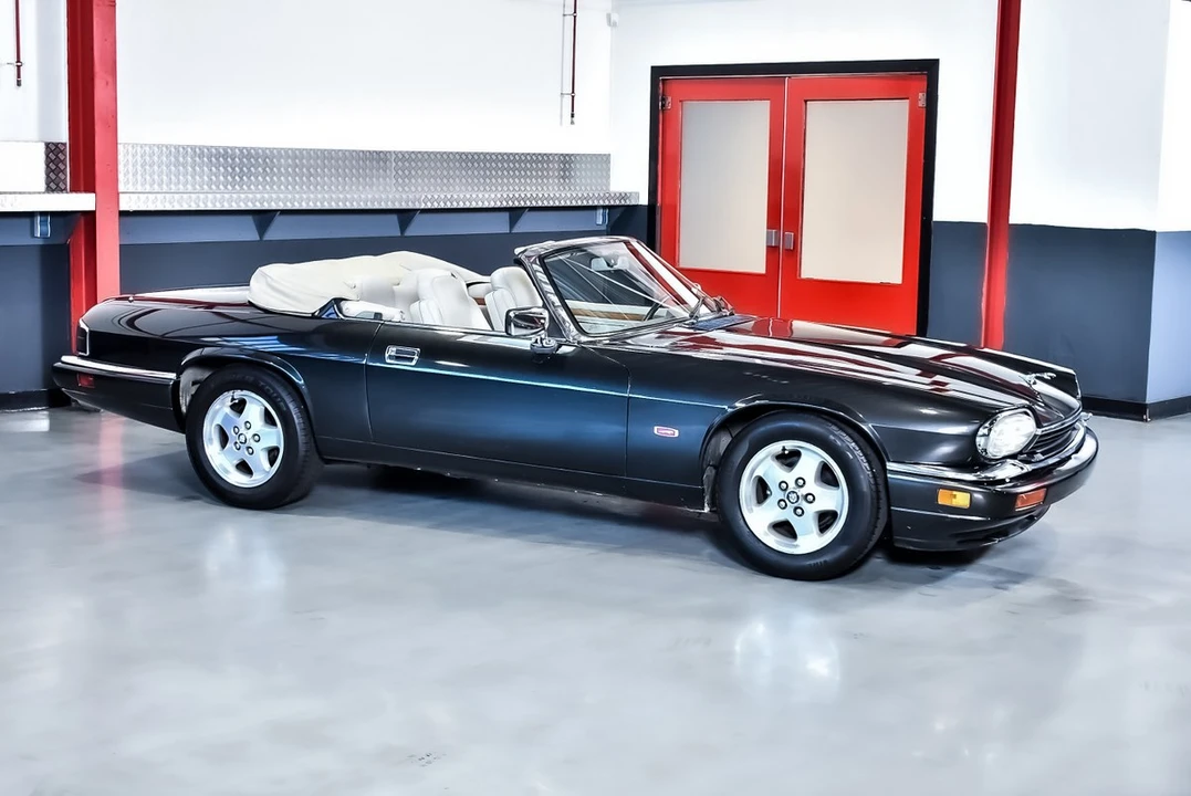1995 Jaguar XJS Convertible - Image 8 of 30