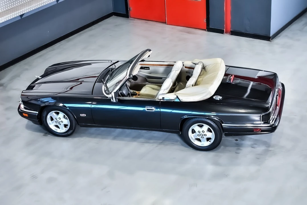 1995 Jaguar XJS Convertible - Image 23 of 30
