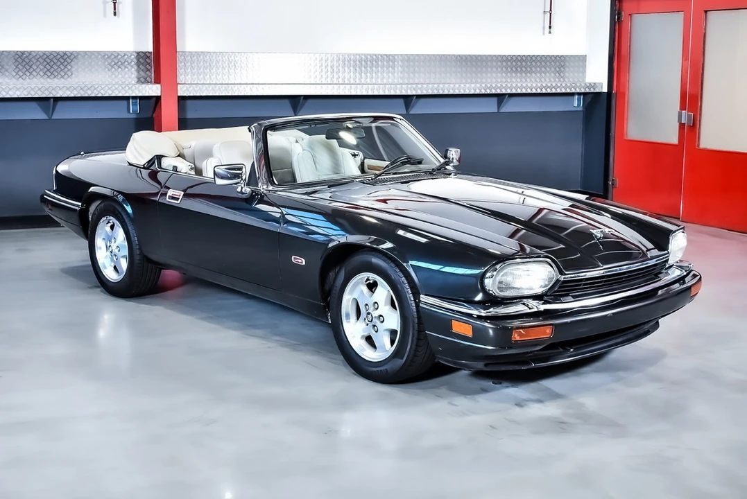 1995 Jaguar XJS Convertible - Image 6 of 30