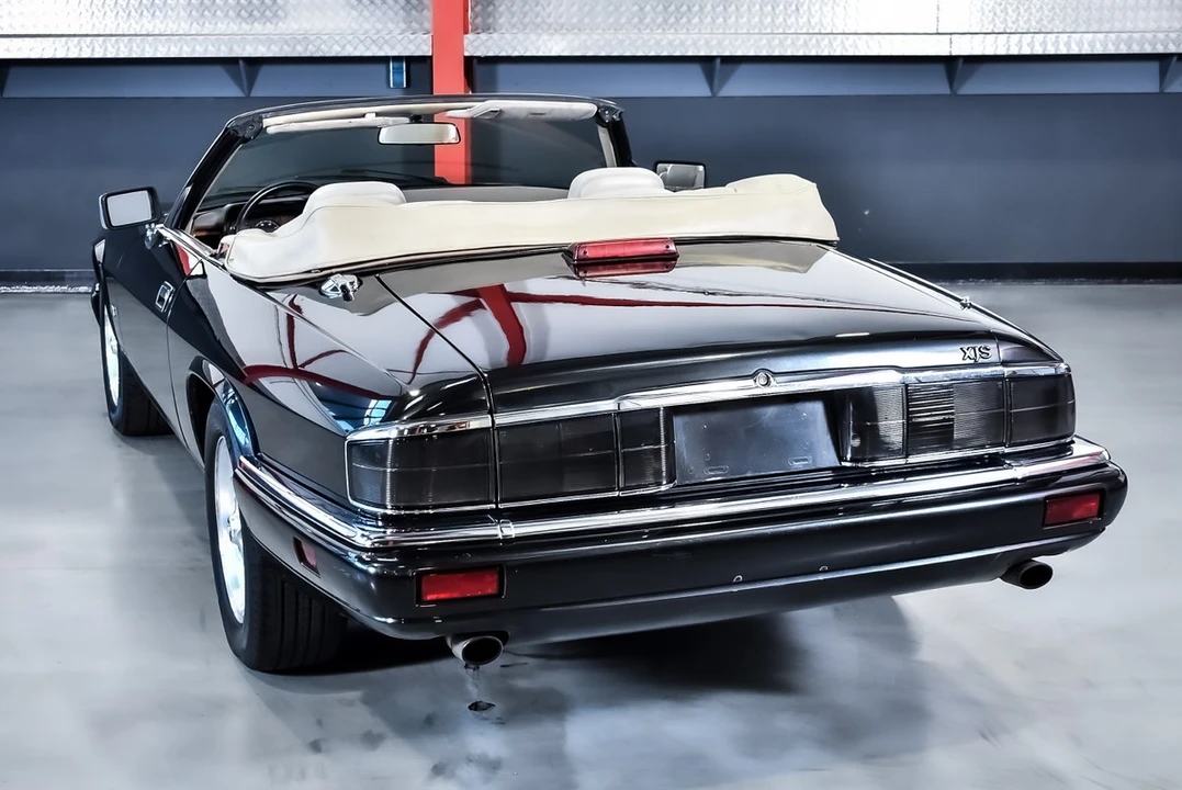 1995 Jaguar XJS Convertible - Image 14 of 30