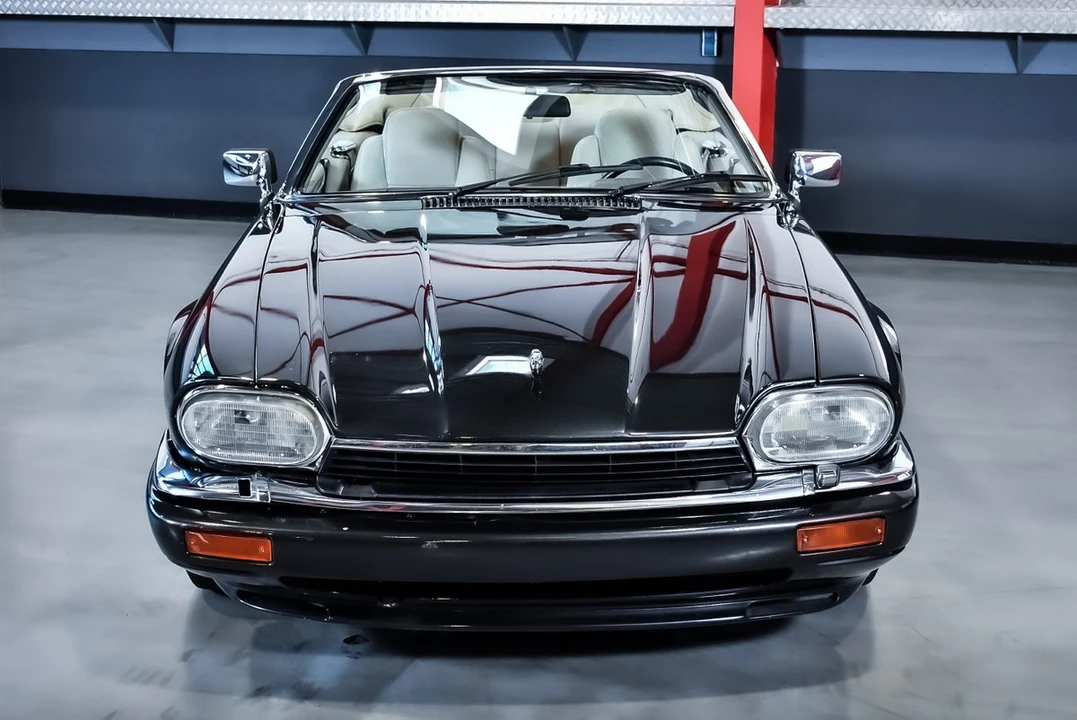1995 Jaguar XJS Convertible - Image 2 of 30