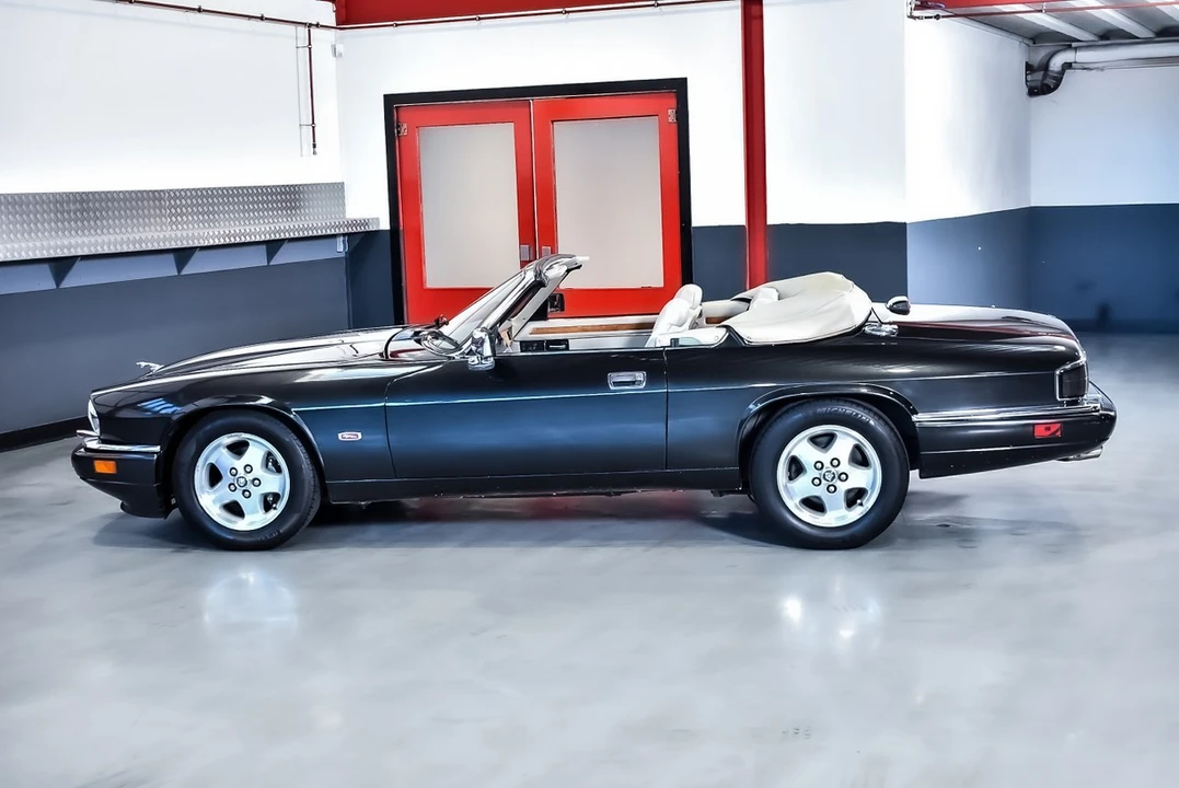 1995 Jaguar XJS Convertible - Image 20 of 30