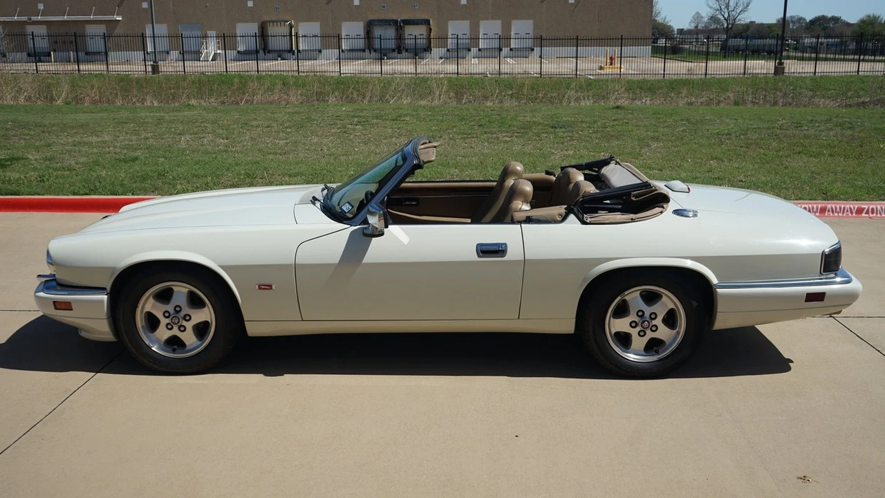 1995 Jaguar XJS Convertible - Image 6 of 12