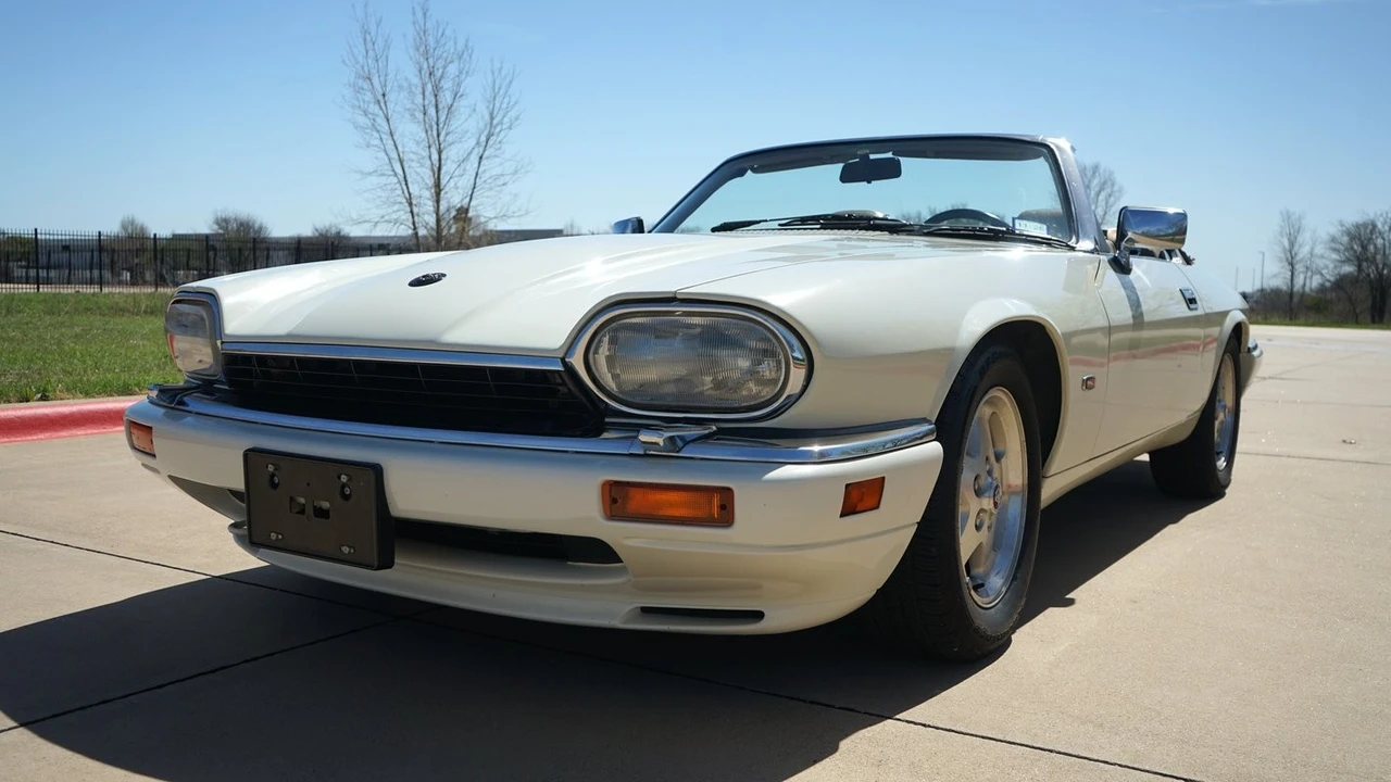 1995 Jaguar XJS Convertible - Image 4 of 12