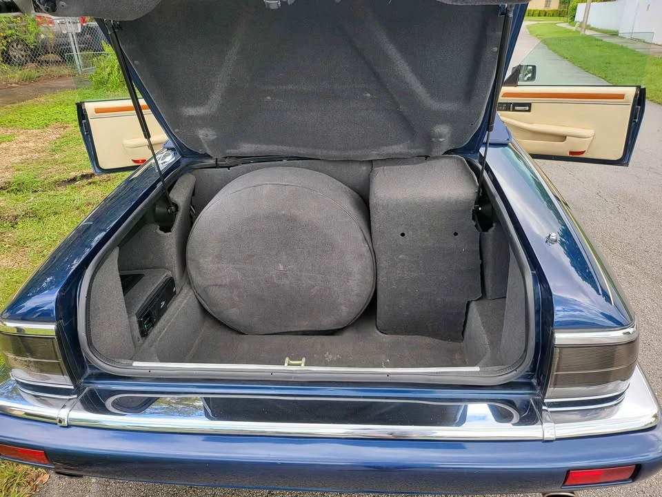 1995 Jaguar XJS Convertible - Image 10 of 13