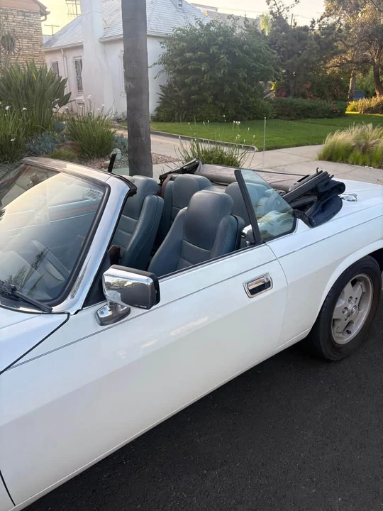 1995 Jaguar XJS Convertible - Image 2 of 19