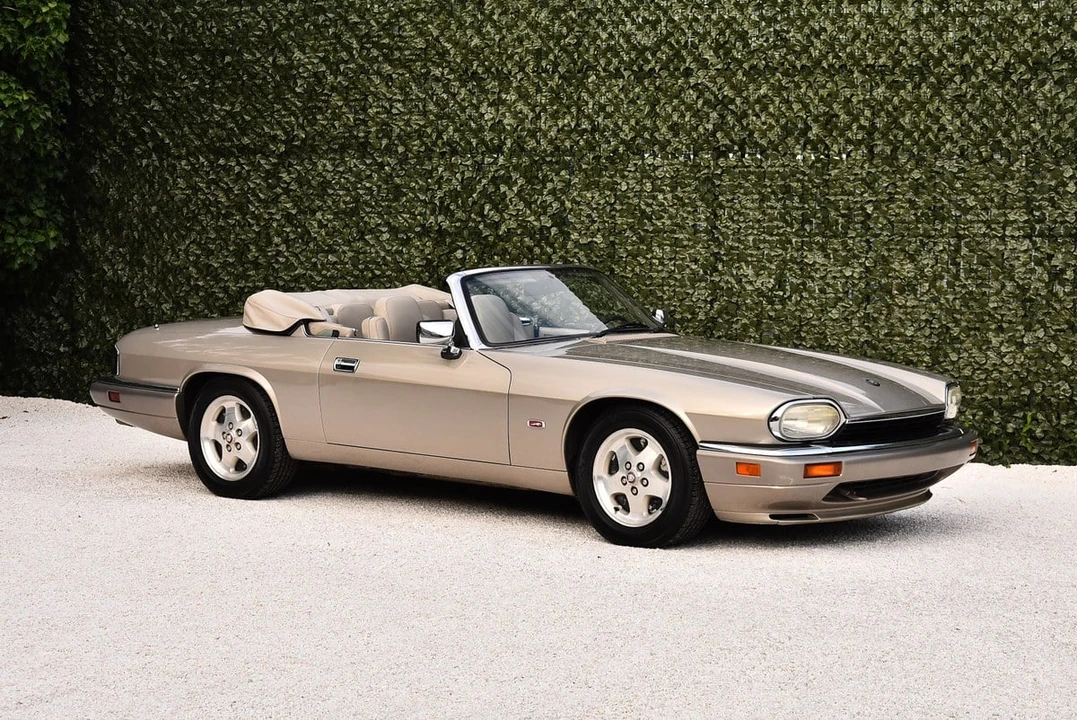1995 Jaguar XJS Convertible - Image 5 of 30