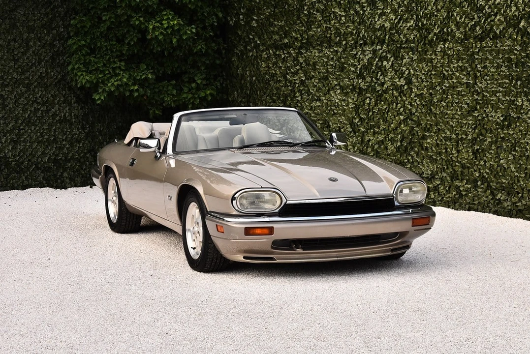1995 Jaguar XJS Convertible - Image 3 of 30