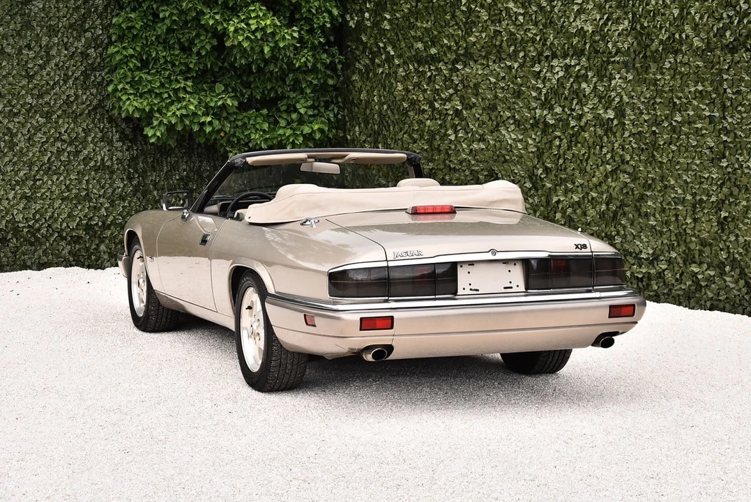 1995 Jaguar XJS Convertible - Image 8 of 30
