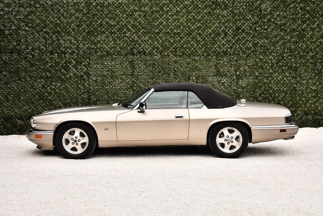 1995 Jaguar XJS Convertible - Image 12 of 31