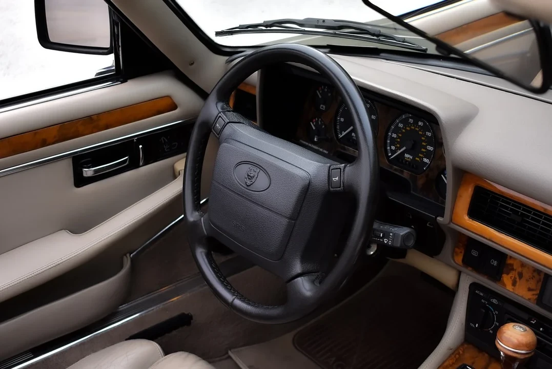 1995 Jaguar XJS Convertible - Image 30 of 31